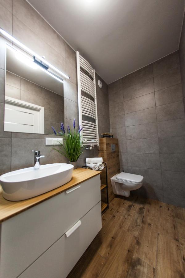 קטוביץ Sloneczna Apartamenty מראה חיצוני תמונה