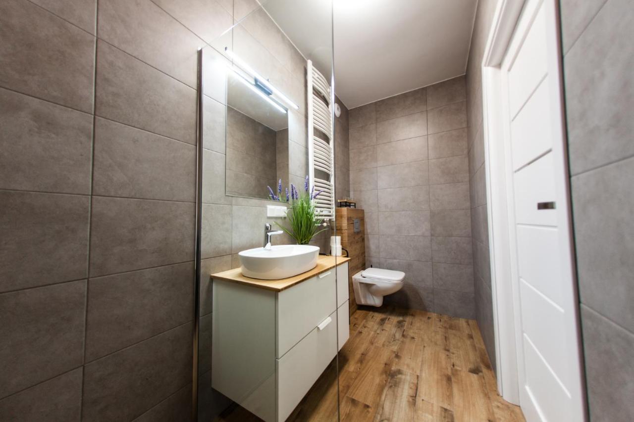 קטוביץ Sloneczna Apartamenty מראה חיצוני תמונה